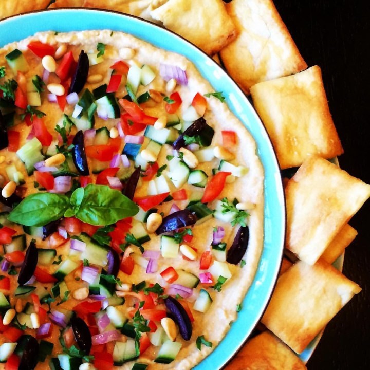 Mediterranean Dip (Vegan) with Pita Chips