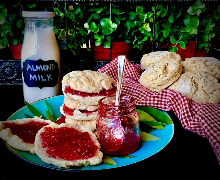 Vegan Sour Cream Biscuits (Oil-free)