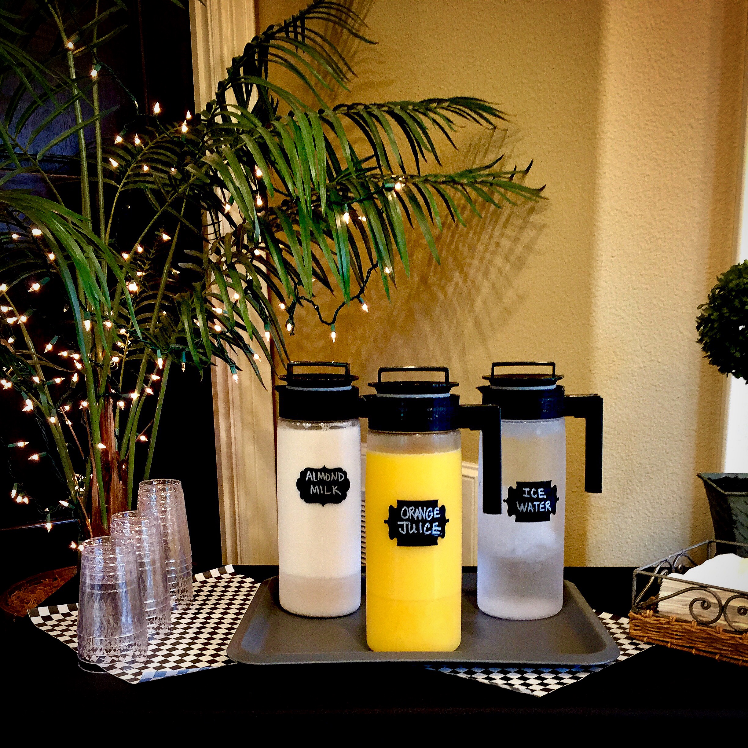 How to keep Beverages Cold: Breakfast Buffet for Overnight Guests How to keep Beverages Cold: Breakfast Buffet for Overnight Guests